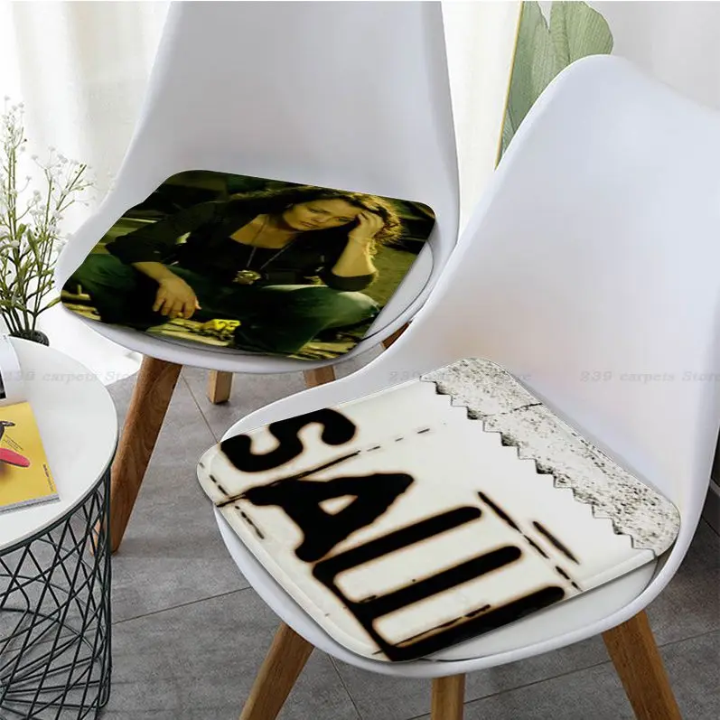 

Movie Saw Simplicity Multi-Color Fabric Cushion Non-slip Living Room Sofa Decor Students Stool Tatami Office Stool Seat Mat