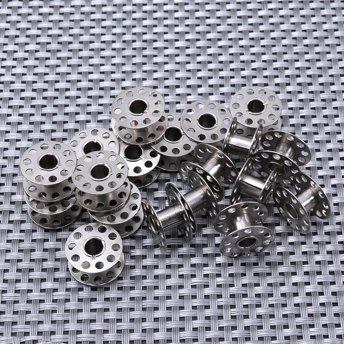 

20 Pcs Sewing Machine Bobbin Bobbins for Simplicity Machines Metal Household Domestic Accessories