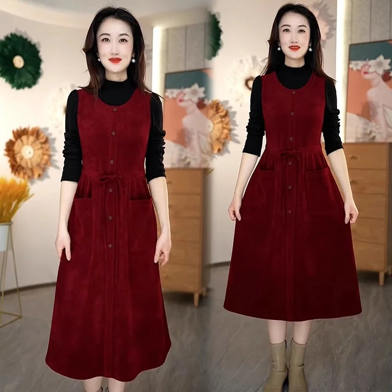 

Women Dress 2024 Autumn Style Fake Two piece Strap Dress Female Fashionable Age Reducing Small Design Sense Medium length Dress