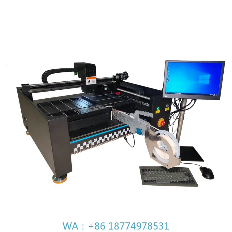 : Máquina de Pick and Place e Máquina SMT