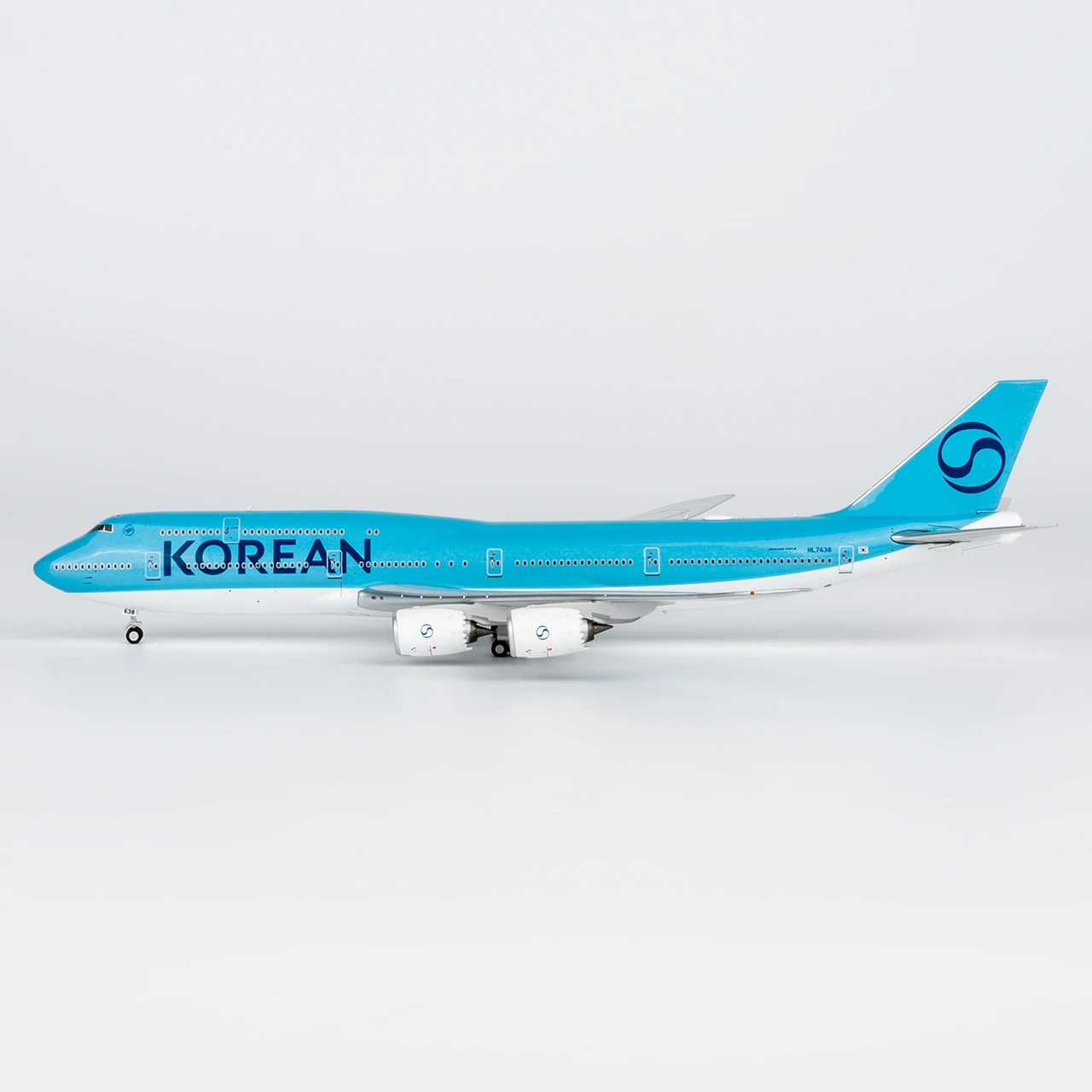 

Коллекционная модель самолета NG Models 1:400 Korean Air "SkyTeam" Boeing B747-8, литая под давлением, HL7638, артикул 78042