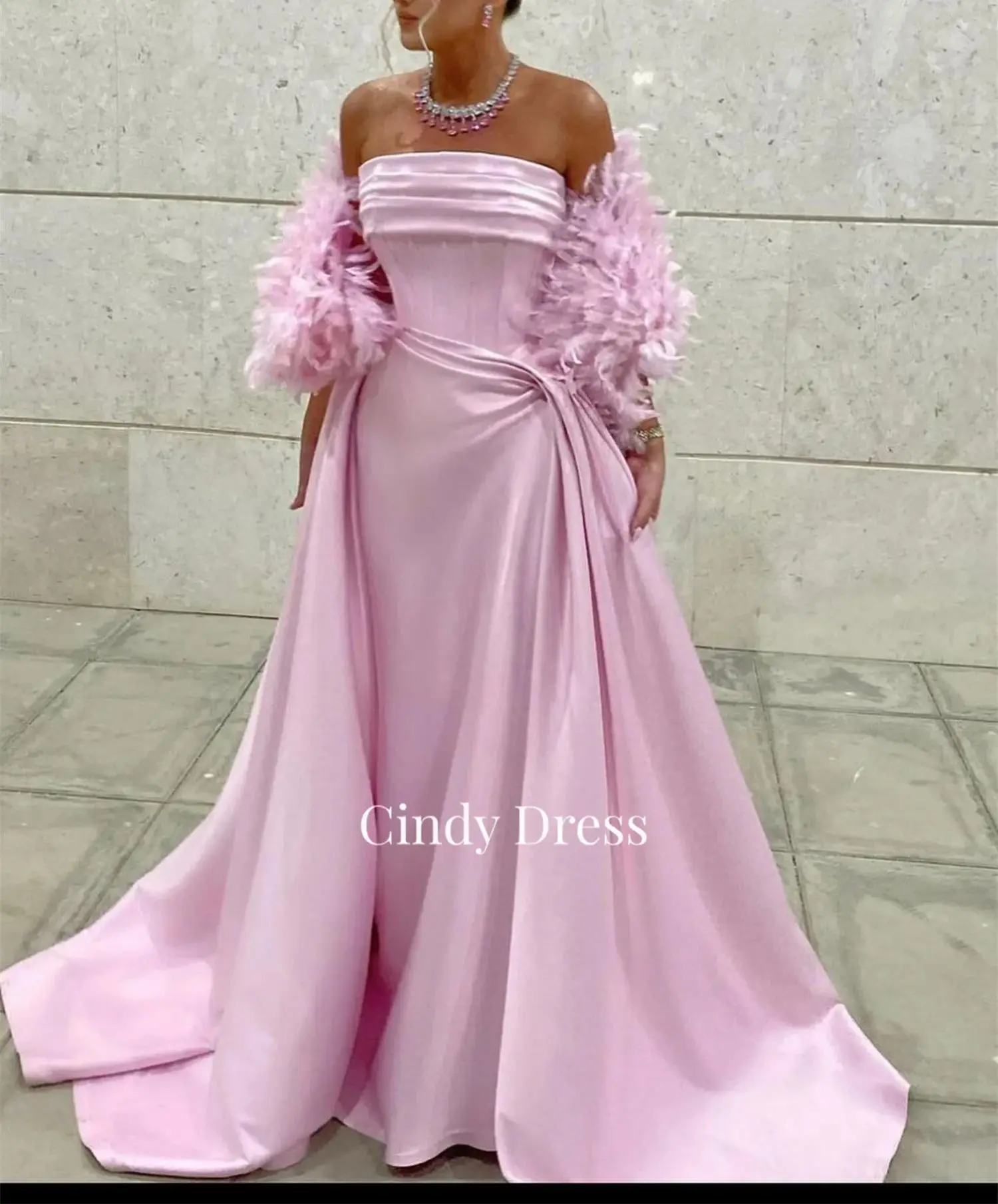 Pink Satin Off-shoulder Feather Elegant Long Tail Saudi Arabia Dresses Women Gala Customized Women\'s Evening Dress Quinceanera