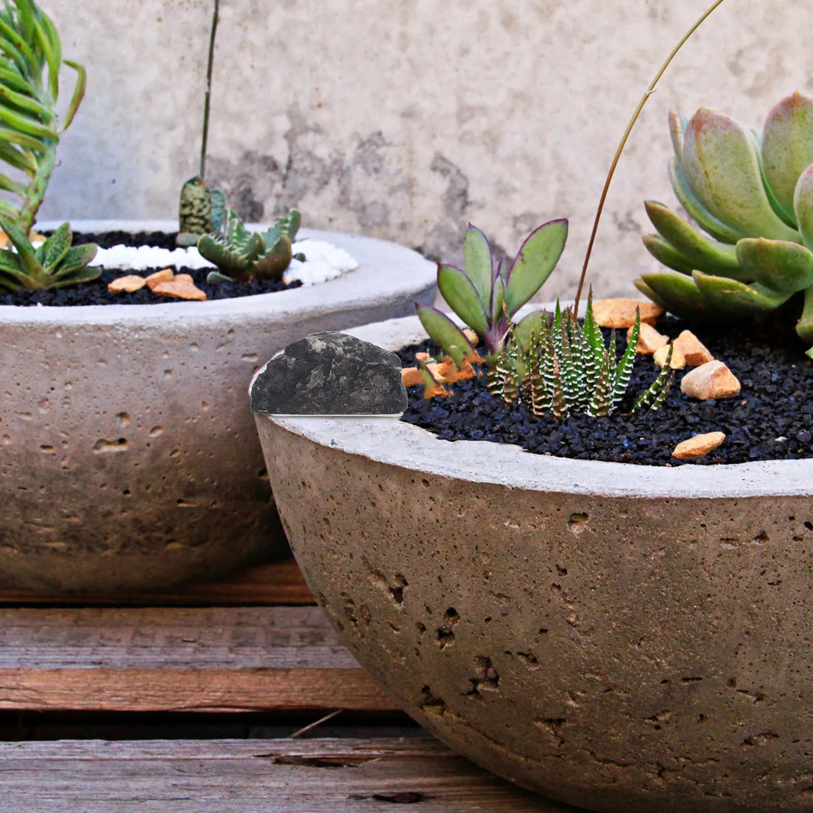 صندوق مفاتيح حجري ملون بالحبر صخرة مزيفة لإخفاء المفاتيح في الهواء الطلق حاوية تخزين سرية مقاومة للماء حامل راتينج واقعي