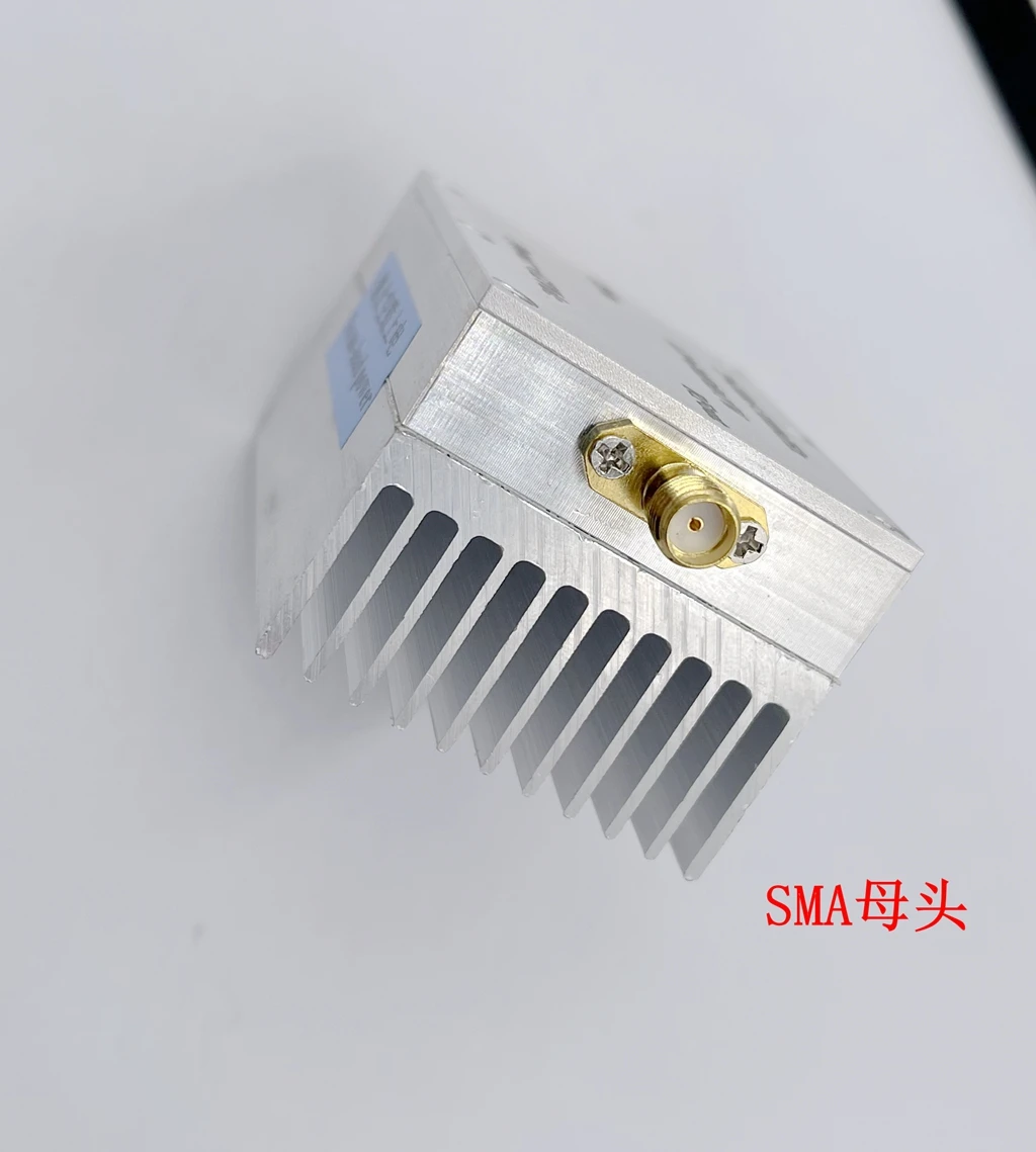 

20MHz-500MHZ 1W amplifier HF FM VHF UHF FM transmission broadband power amplifier