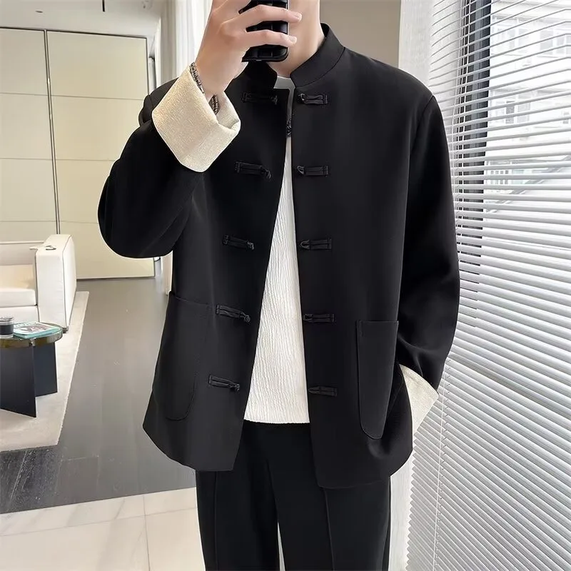 

Китайская мужская повседневная куртка. Ретро-дизайн витрин Современная китайская элегантность и витрины Уникальный шарм.