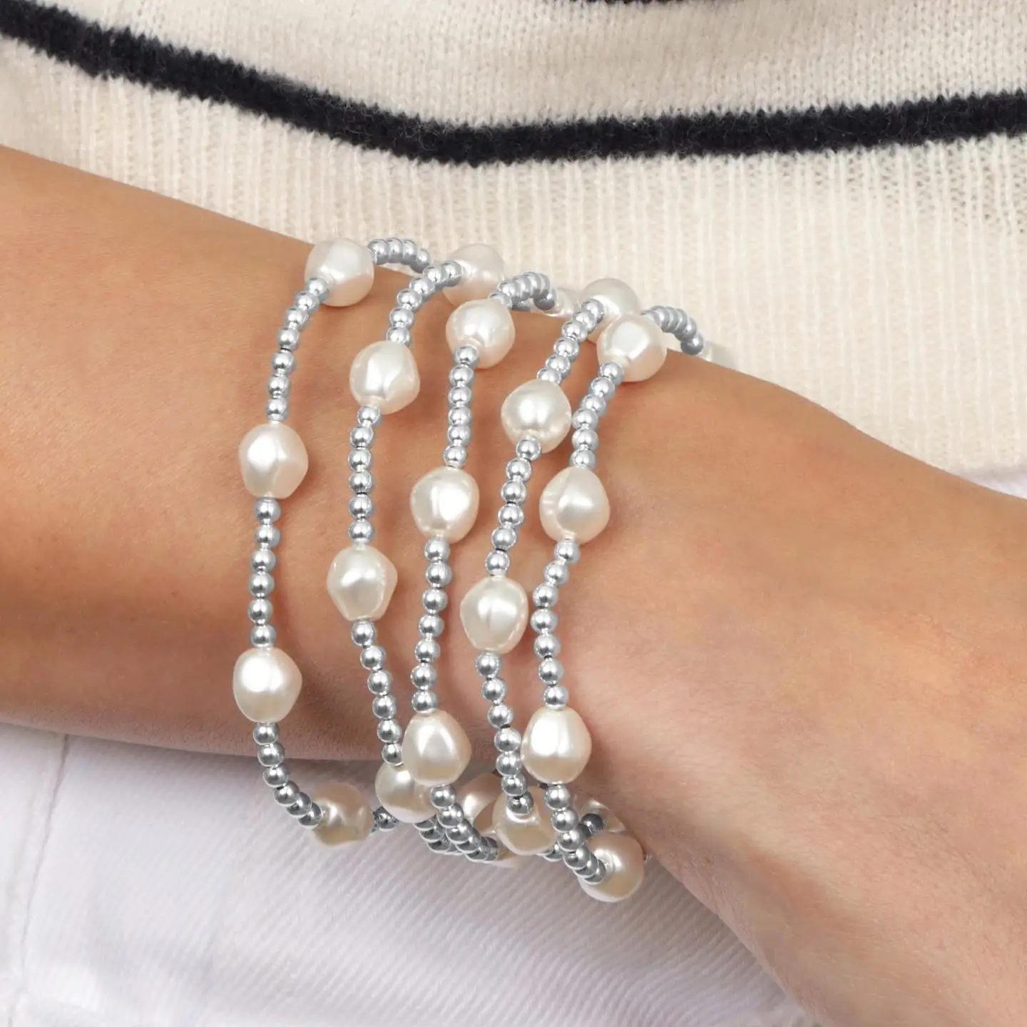 

CCGOOD Imitation Pearls Bracelet for Women Silver Color Beads Jewelry Stackable Stretch Adjustable Bracelets Gift for Her
