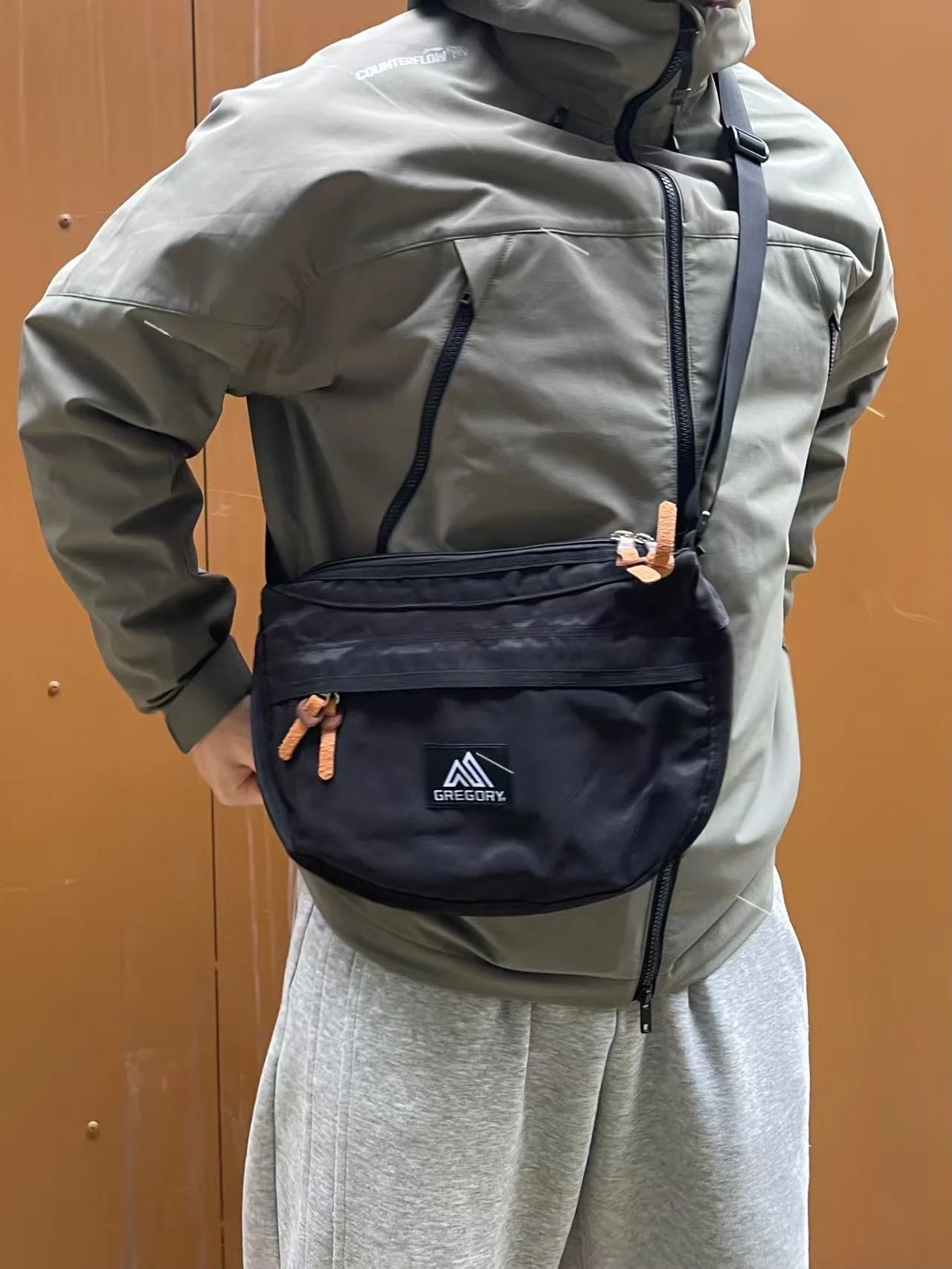 Casual Oxford Cloth Crossbody Bag Men's Outdoor Sports Travel Waterproof Portable Ultra-light Versatile Simple Leisure Bag