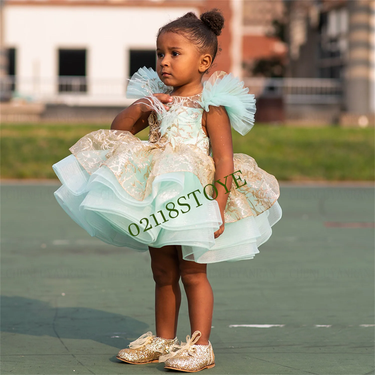 

Mint Green Flower Girl Dress Lace Applique Puffy Girls Princess Wedding Party Dress Feather Short First Communion Gown Dress