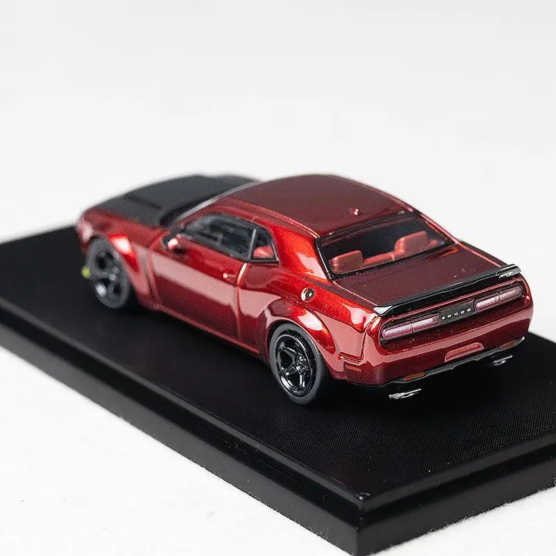 โมเดลรถโลหะผสม Dodge SRT Hellcat ขนาด 1:64 จาก Diecast Fine Works ของสะสม ของเล่น ของที่ระลึก ของตกแต่ง