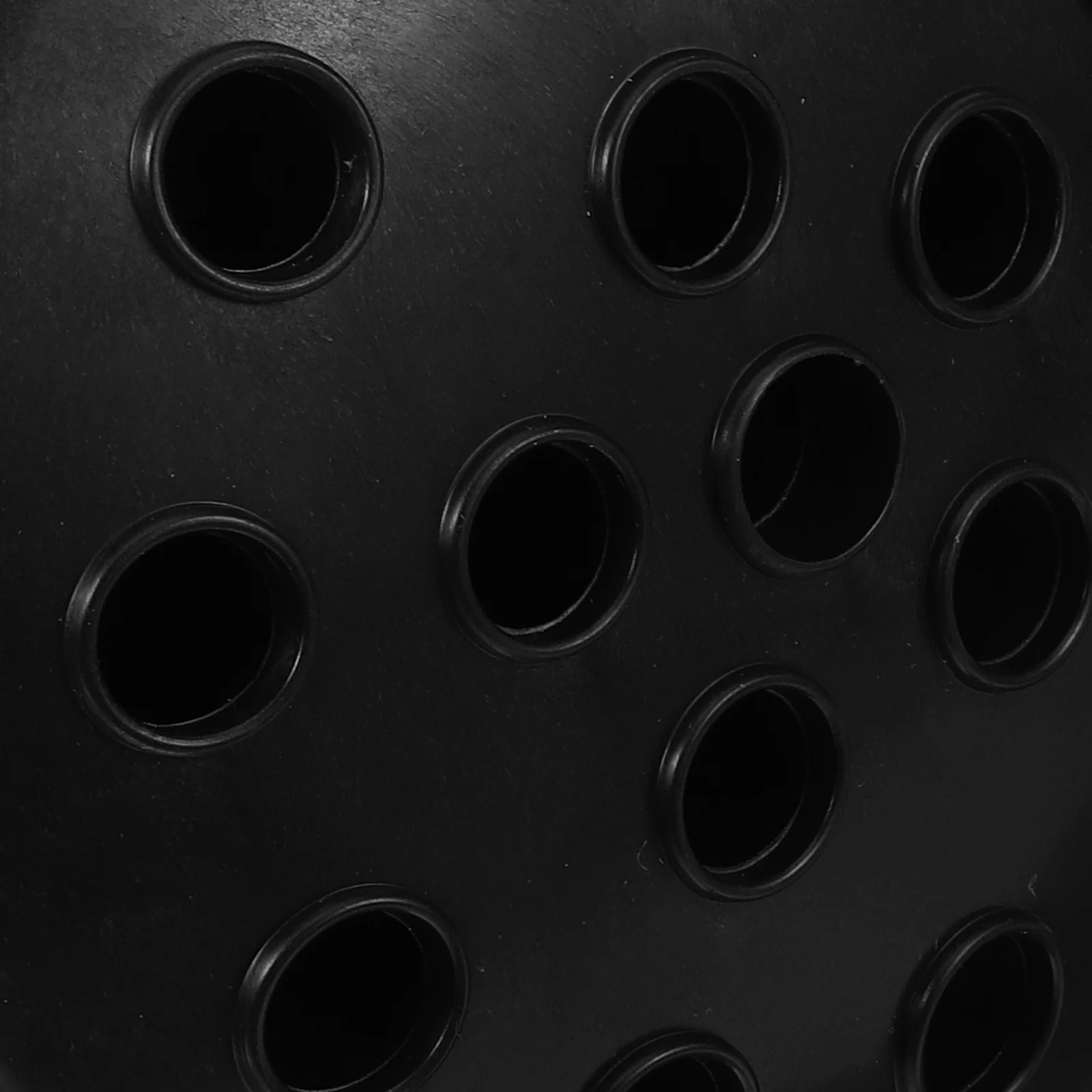 

5Pcs Grave Flower Vase Cemetery Urn Planter Plastic 16-Hole Memorial Flower Pot Decoration for Garden Lawn Cemetery Pot Inserts