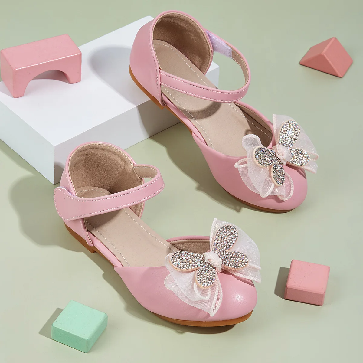 

New Girls' Single Shoes with Bow Hollow Children's Soft Sole Flats 6-12 Years Old Princess Sandals Kids Students Perform Shoes