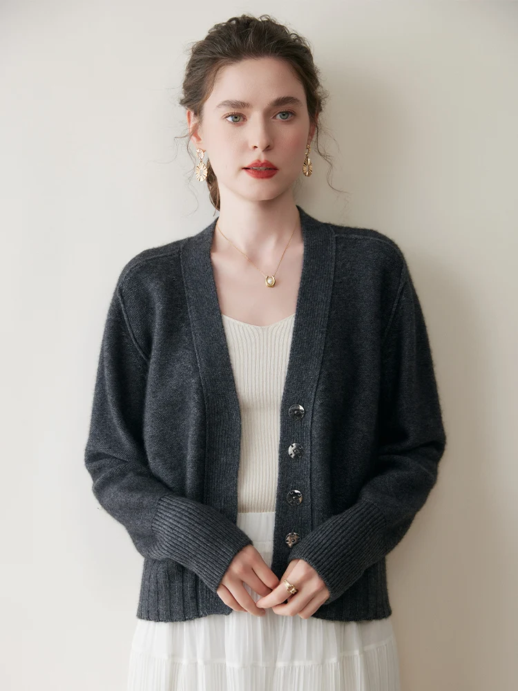 

Модный карманный женский кардиган из 100% кашемира, вязаный шикарный мягкий теплый качественный свитер на пуговицах, изысканный свитер с минималистичным дизайном по подолу, топы