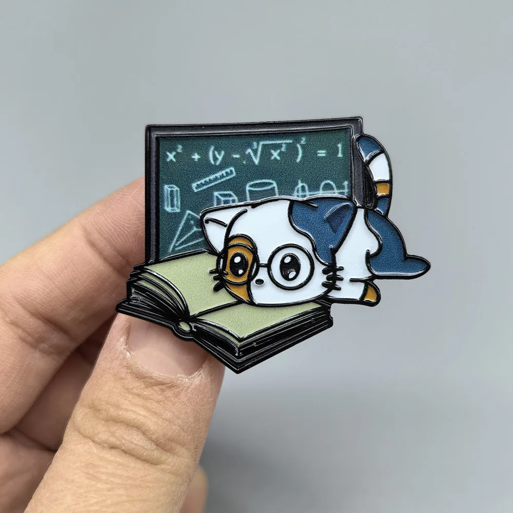 A Cute Reading Cat Cartoon Enamel Brooch Cat Learning Mathematics Collar Lapel Pins Badges Brooches Fashion Jewelry Accessories