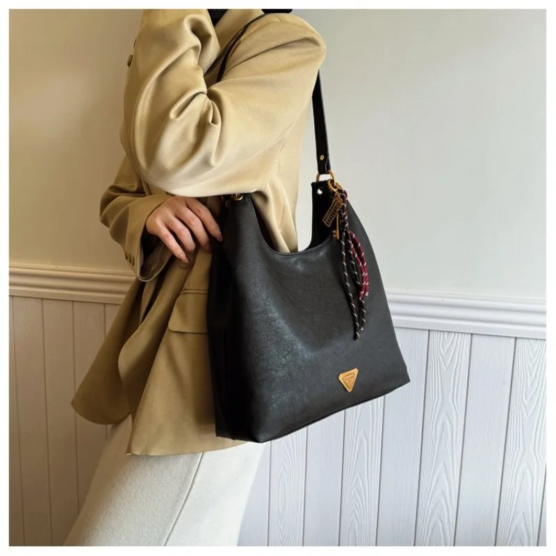 

Simple Crossbody Bag With Easy Reach Back Pocket For Women Underarm Shoulder Bag For Quick Phone Access