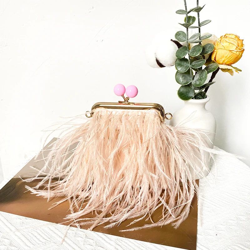 Women Mini Ostrich Feather Clutch Bag Luxury Fur Evening Chain Purse Party Ladies Elegant Banquet Bag