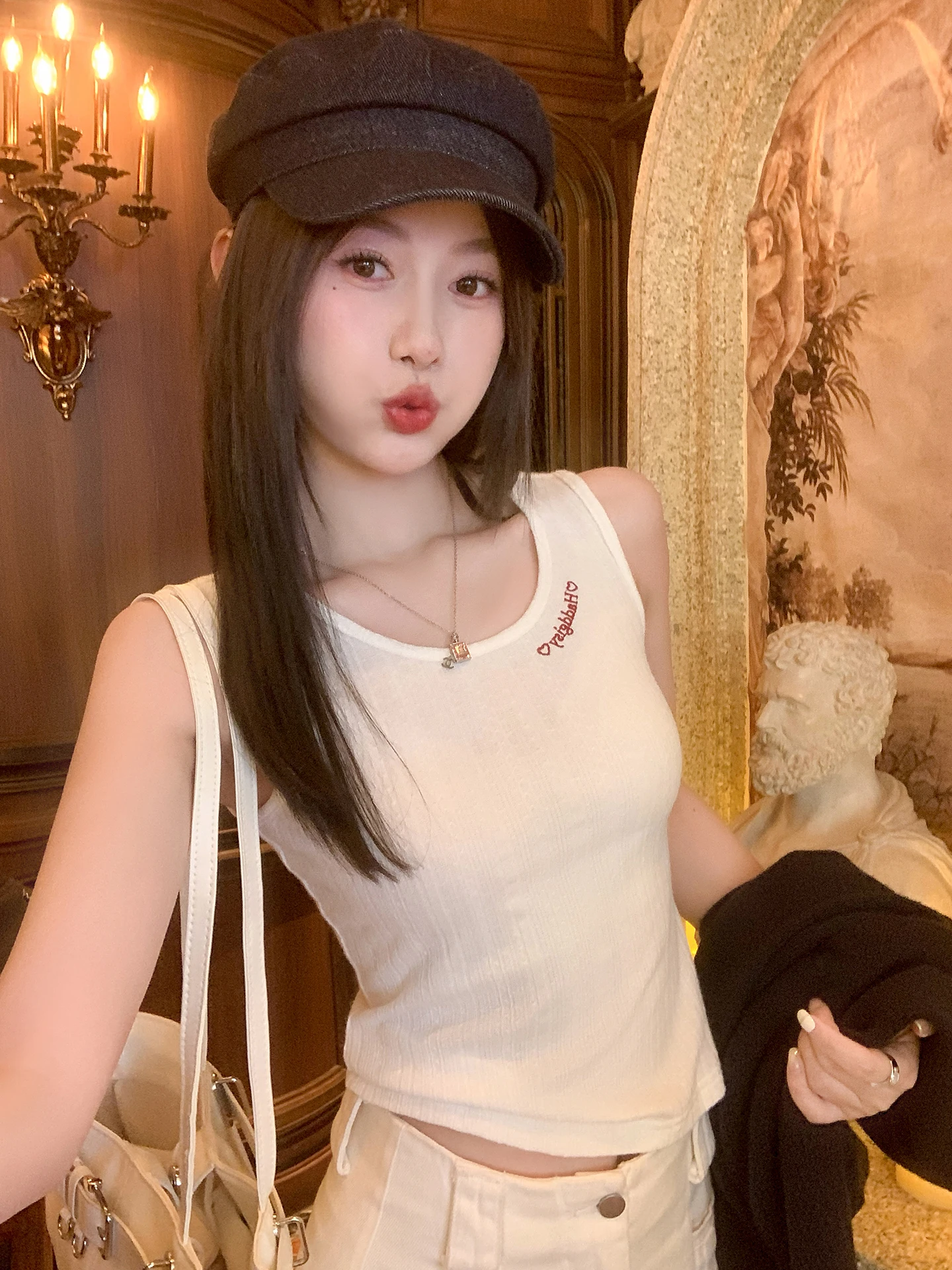 

Женская трикотажная майка Zeng Xiao Salt Korean Sle Slim Fit, белая, летняя, укороченная, для ношения под одеждой