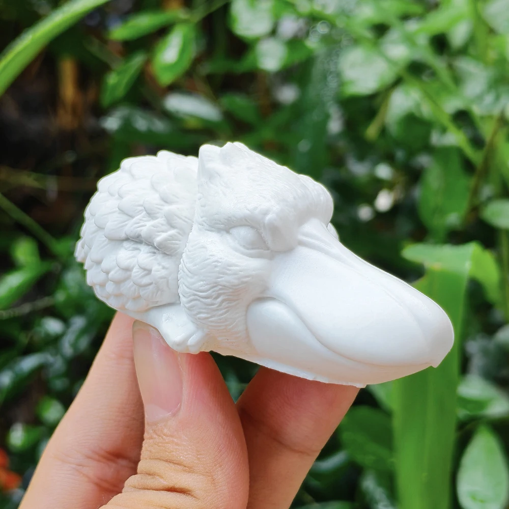Resin Pelican Sculpture Ornament, Abstract Style, Modern Style, Suitable for Halloween Decorations, Back-To-School Season Gifts, Christmas Decorations, Fireplace, Housewarming Gifts, New Year Gifts, Home Decor