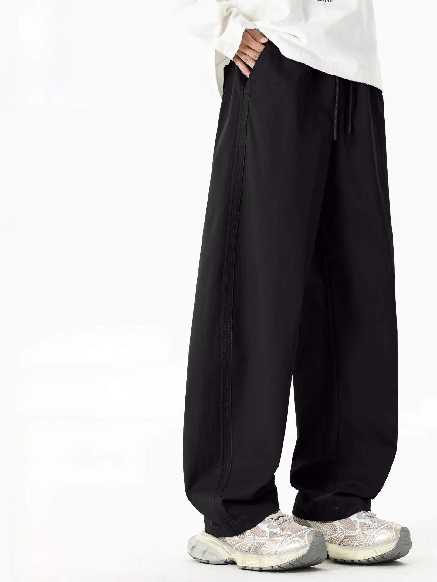 

Men's Bla Outdoor Straight Leg Sweatpants Loose Spor Casual Trousers Spring 2026 Comfortable Polyester Fiber