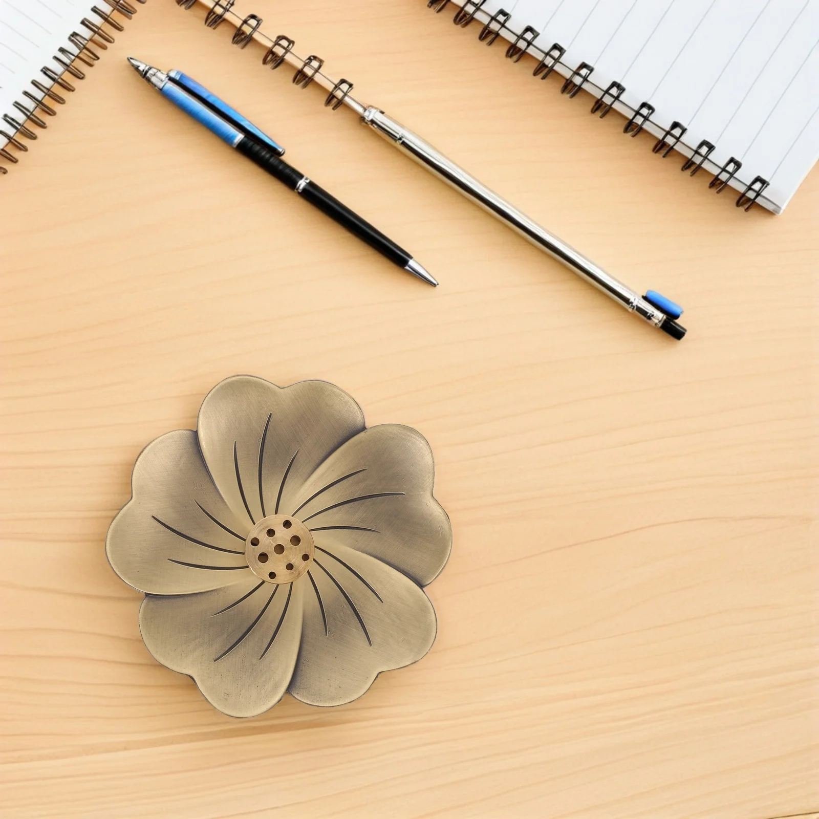 

2Pcs Incense Burner Cherry Blossom Multi-Hole Incense Holder for Stick Coil Yoga Meditation Relaxation Home Decoration