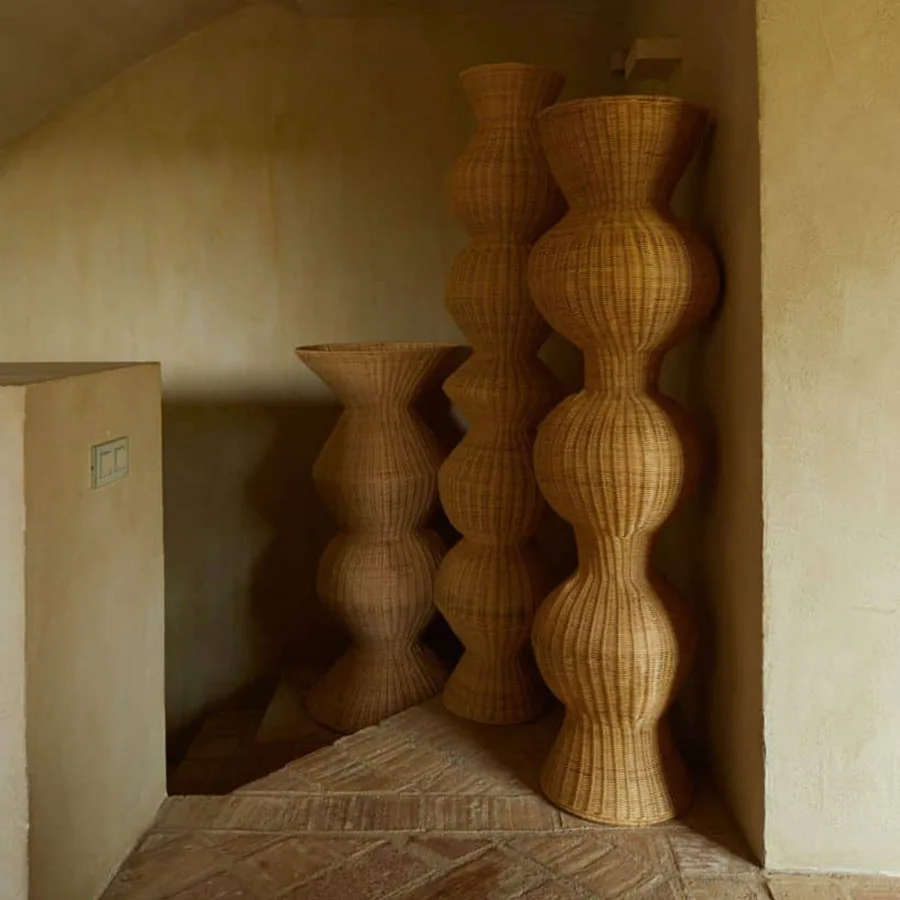 Nordic floor lamp B & B exhibition hall art wood carving ornaments creative geometric decorative