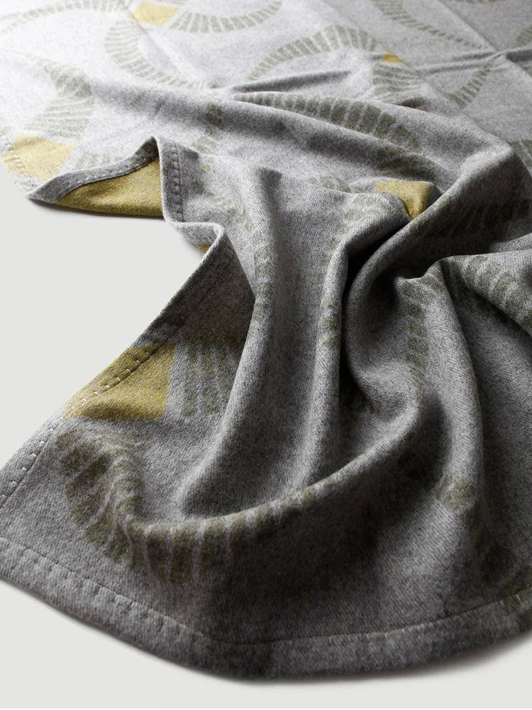 High end light luxury gray blue double-sided jacquard wool blanket with handmade edging, Hotel shawl aircraft cover blanket