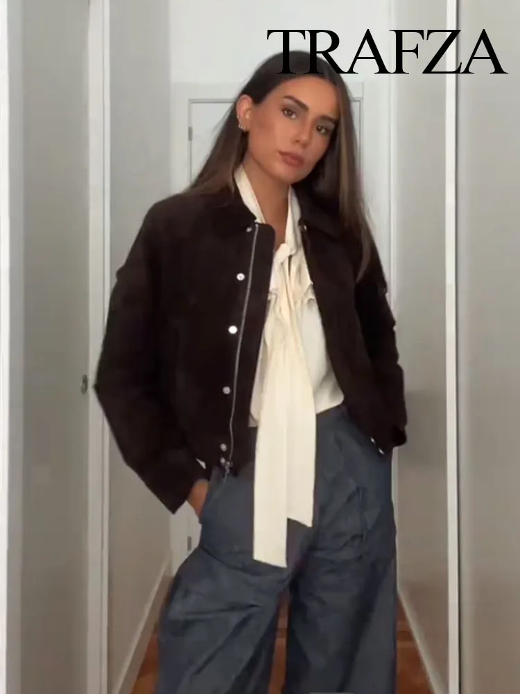 

HH Women 2025 Autumn Fashion Vintage Suede Textured Lapel Long Sleeves Pockets Jacket Female High Street Zipper Slim Coats