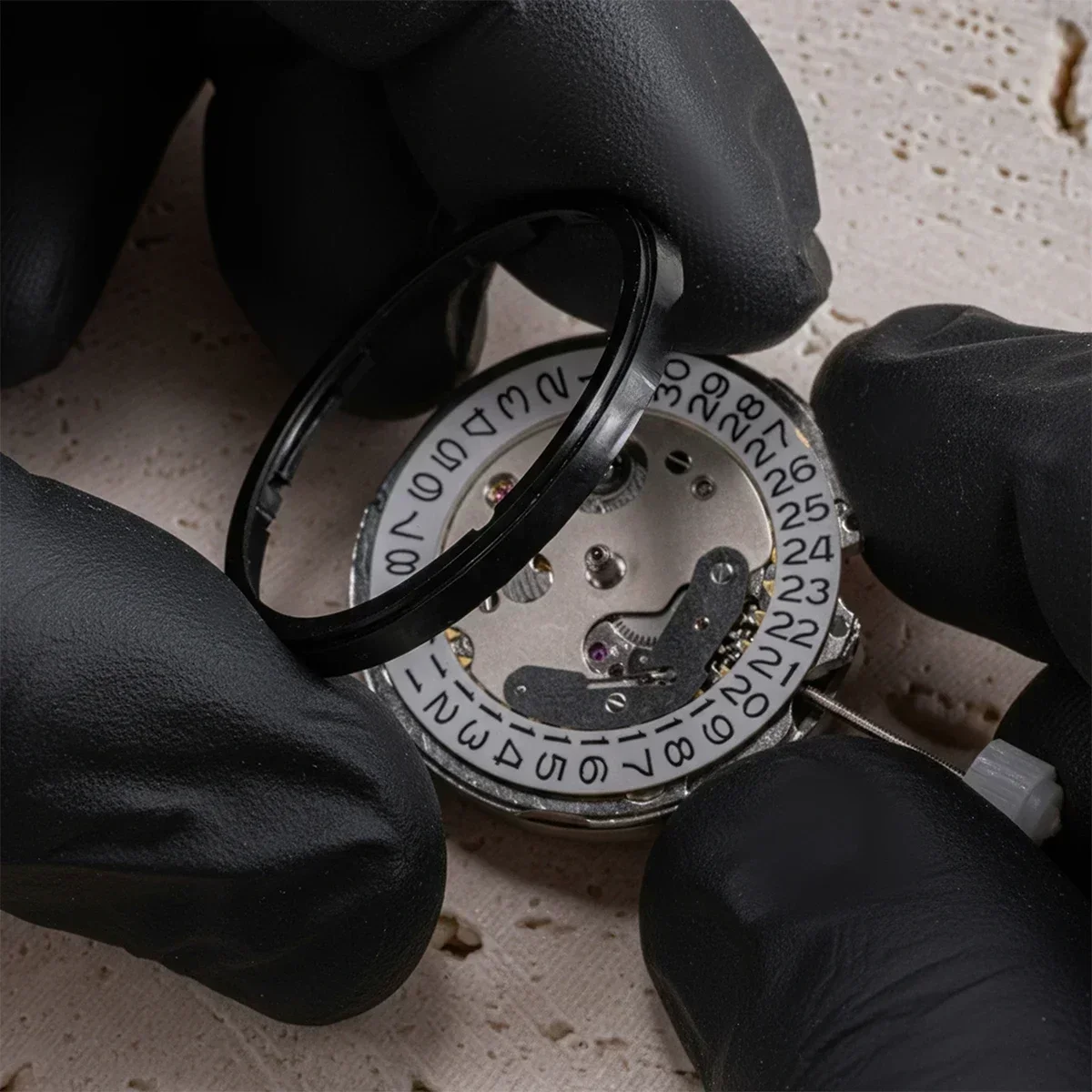China NH35 NH36 Black 3 O’clock Date Day Calendar Automatic Mechanical Movement Replace Japanese NH35 NH36