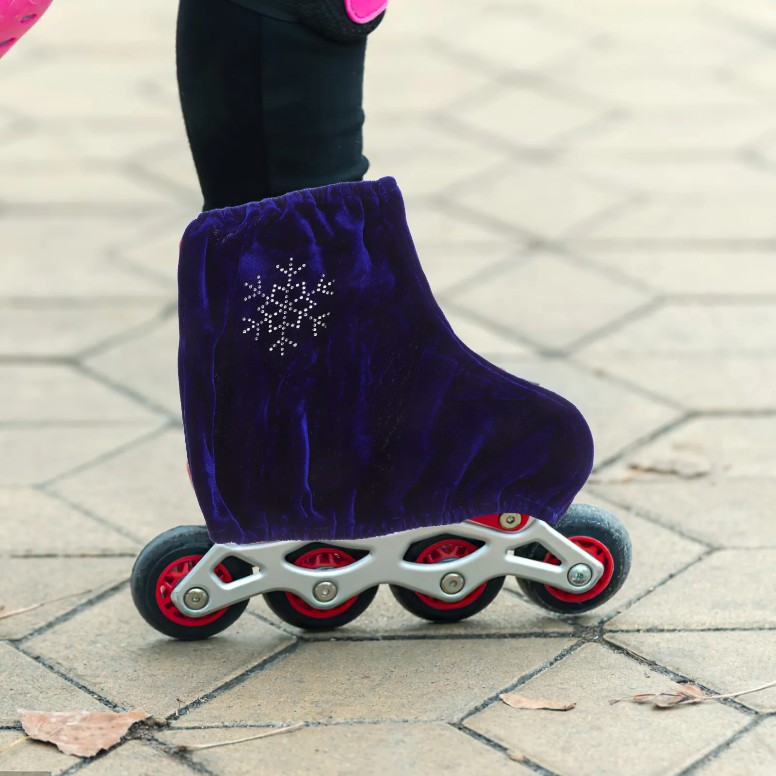 

Пара синих чехлов для фигурных коньков, средний размер, защитные чехлы для катания на льду, украшенные стразами, для тренировок и соревнований