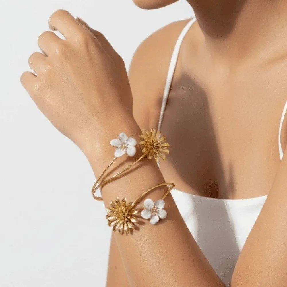Enamel Glaze Flower Bracelet Adjustable Alloy Chrysanthemum Armlet Open Arm Bangle Exquisite Irregular Apricot Blossom Armband