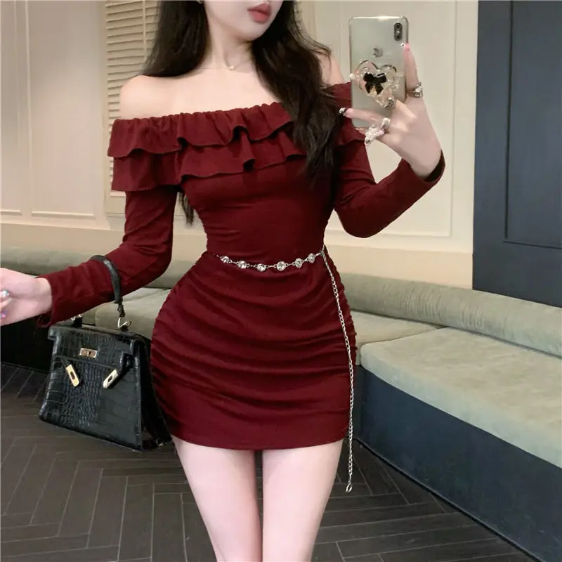 Spicy Girl One Shoulder Short Dress for Women Pure Desire Wind Long Sleeve Slimming Wrinkle Wrapped Skirt Autumn