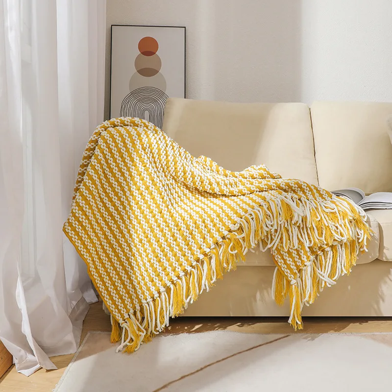 

Luxury Decorative Throw Blanket with Fringe Soft Striped Multi Color Gift Throws for Couch Sofa Armchair Bed Home Decor Travel