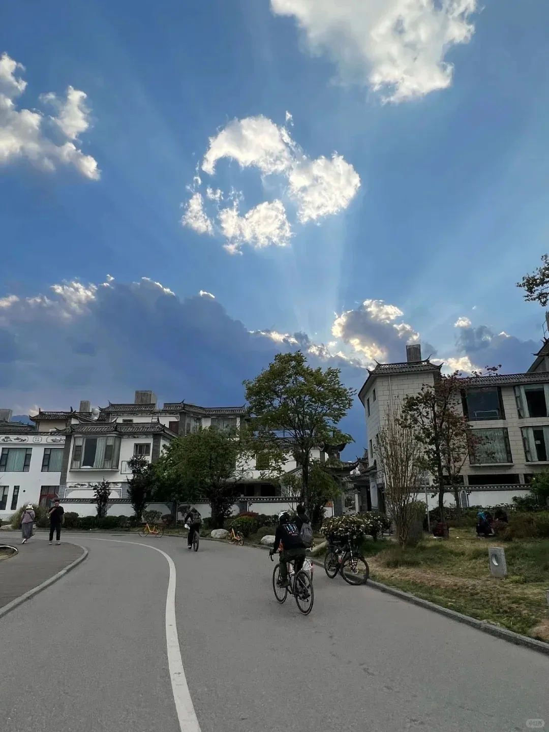 

Android 13 For Lexus GS300 1999-2003 Support Original CD Mark Levin Amplifier Multimedia Player Auto Radio GPS Carplay DSP