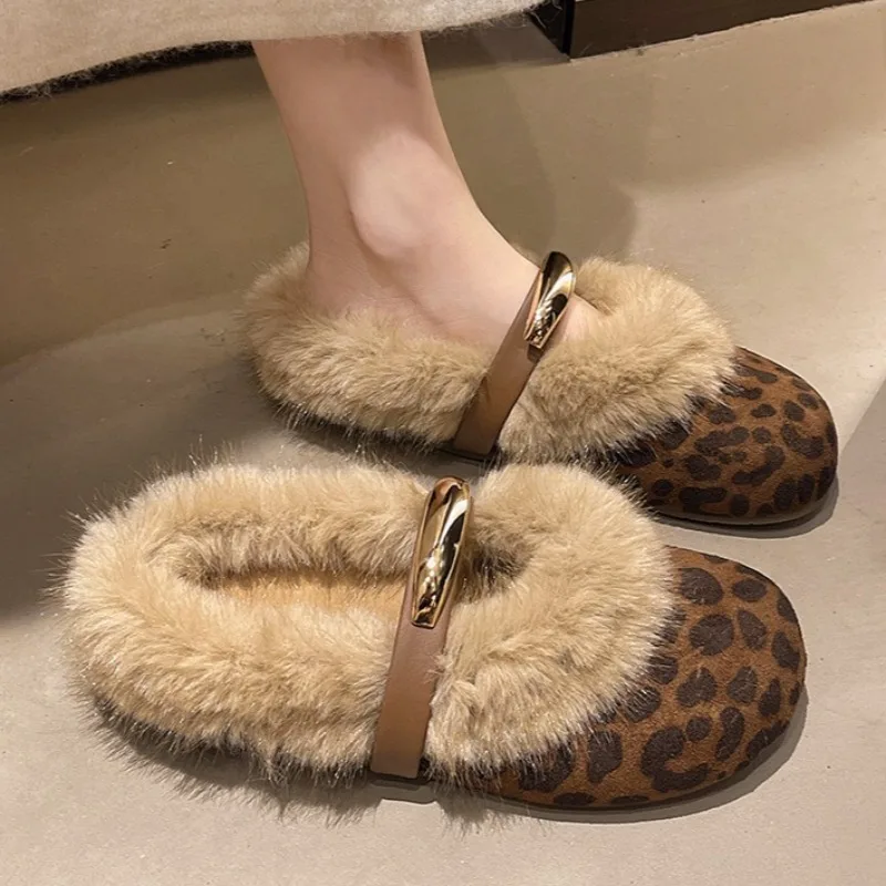 

Flats Suede Plush Women Slippers Fashion Comfort Mules Shoes 2025 Winter New Trends Slingback Home Shoes Dress Zapatillas Mujer