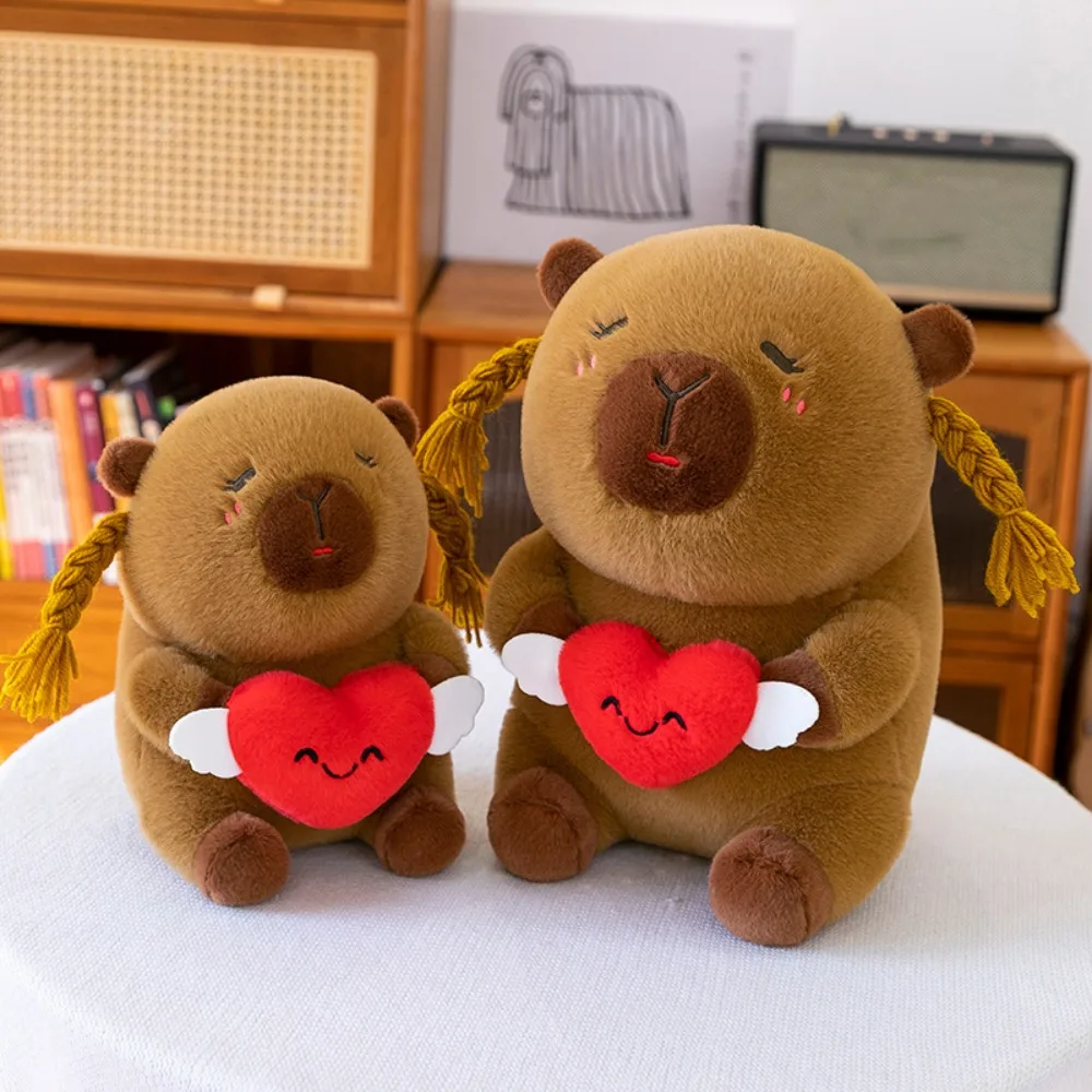 Tiere Plüschtier Liebe Herz Capybara Plüschtier Flauschige geflochtene Capybara Baumwollpuppe Weiche braune Capybara Stoffpuppe Geburtstag