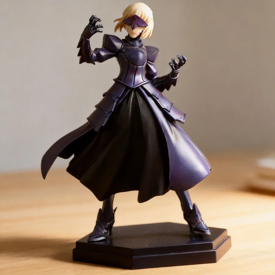 

Anime Fate/Stay Night Artoria Pendragon/Saber Alter Action Figure 17cm Collectible Model Desktop Decoration