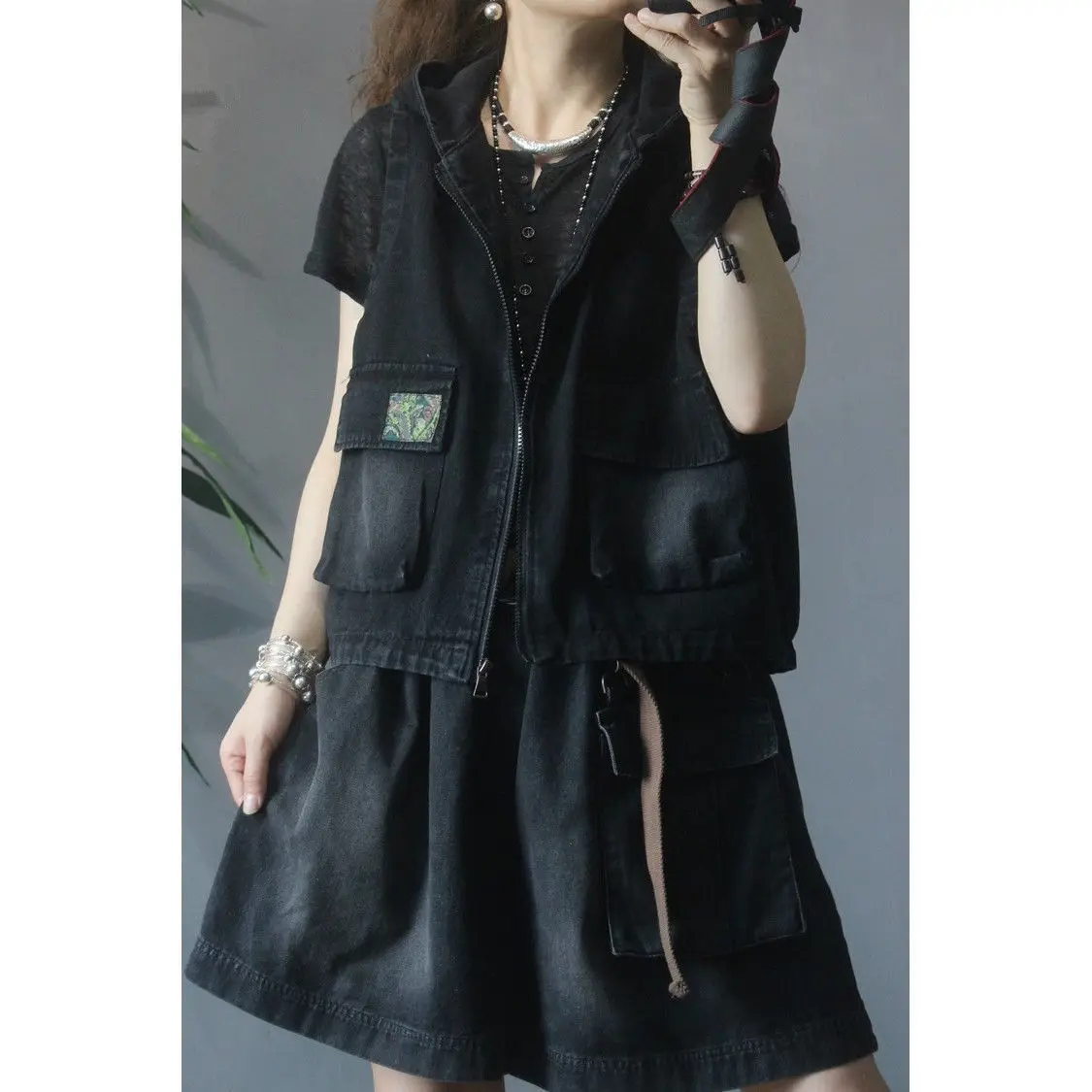 Women's Hooded Denim Vest for Autumn Wear Korean Version Loose and Stylish Versatile and Slimming Camisole Jacket