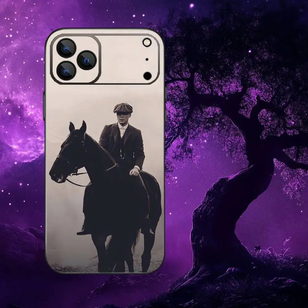 映画「ピーキー・ブラインダーズ」iPhoneケース（iPhone 17、16、15、14、13、12、Pro、Max、Plus、E、SE4、Air、Mini対応）ブラックソフトケース