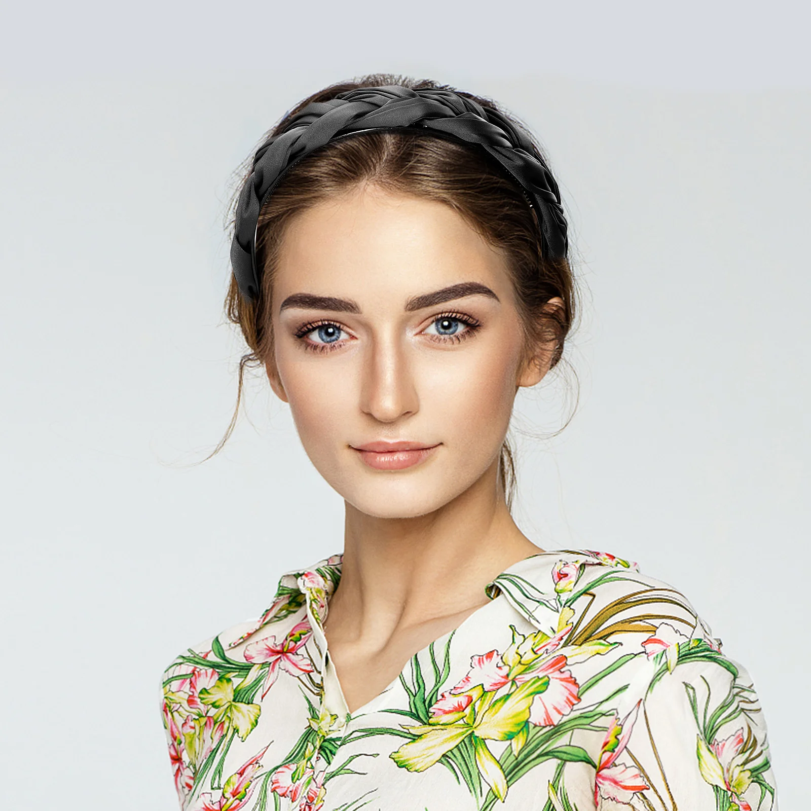 

1pc Retro Hairband For Women Decorative Cloth Twisted Fabric Female Hair Accessory Daily Wear Party Use Comfortable Face Washing