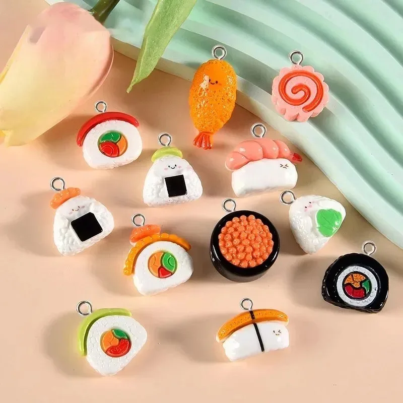 10 pièces de mini breloques en résine alimentaire, pendentifs plats brillants simulant des sushis, accessoires de bijouterie DIY pour boucles d'oreilles et bracelets