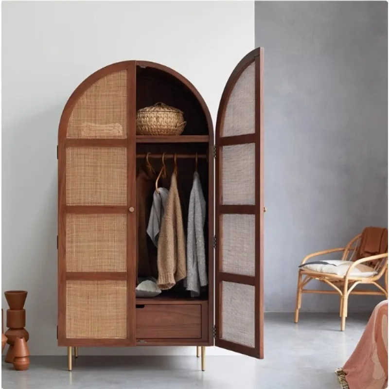 

Шкаф Wabi Sandy Wind из массива дерева и ротанга для спальни, винтажный, с купольной дверцей, большой, для хранения вещей