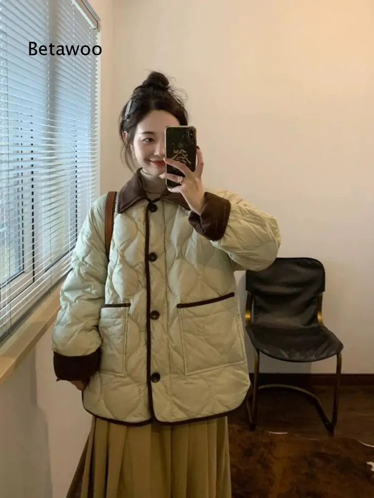 Button Front Contrast Collar Quilted Padded Jacket Women Long Sleeve Loose Fit Warm Outerwear with Patch Pockets for Daily Wear