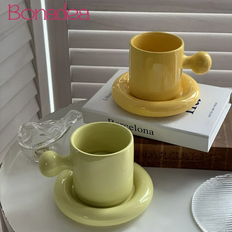 

Creative Round Ball Ceramic Handle Cups Macaron Color Coffee Cup Latte Mug With Saucer Breakfast Mugs Kitchen Accessories