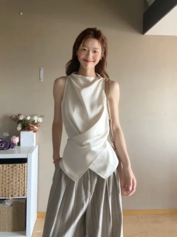 

Elegant Unique Sleeveless Waist-Cinching Shirt for Women Beautiful Cross-Band Design Breathable Cotton Polyester Summer Top