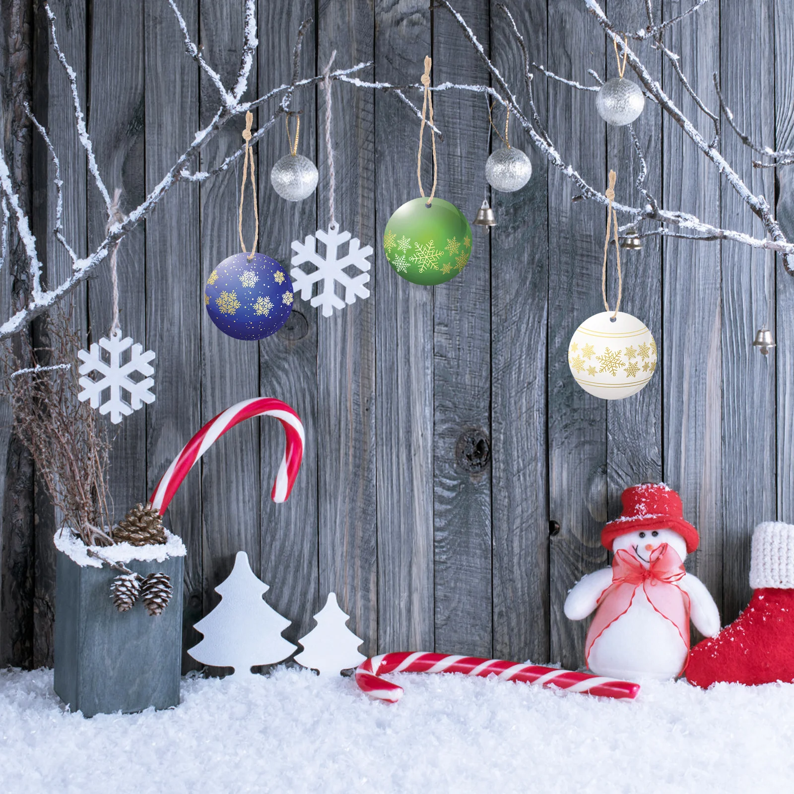 

50Pcs 4cm DIY Wooden Slice for Crafting Home Decor Unfinished Round Wood Pieces with Large Space Wooden Slice with Hole