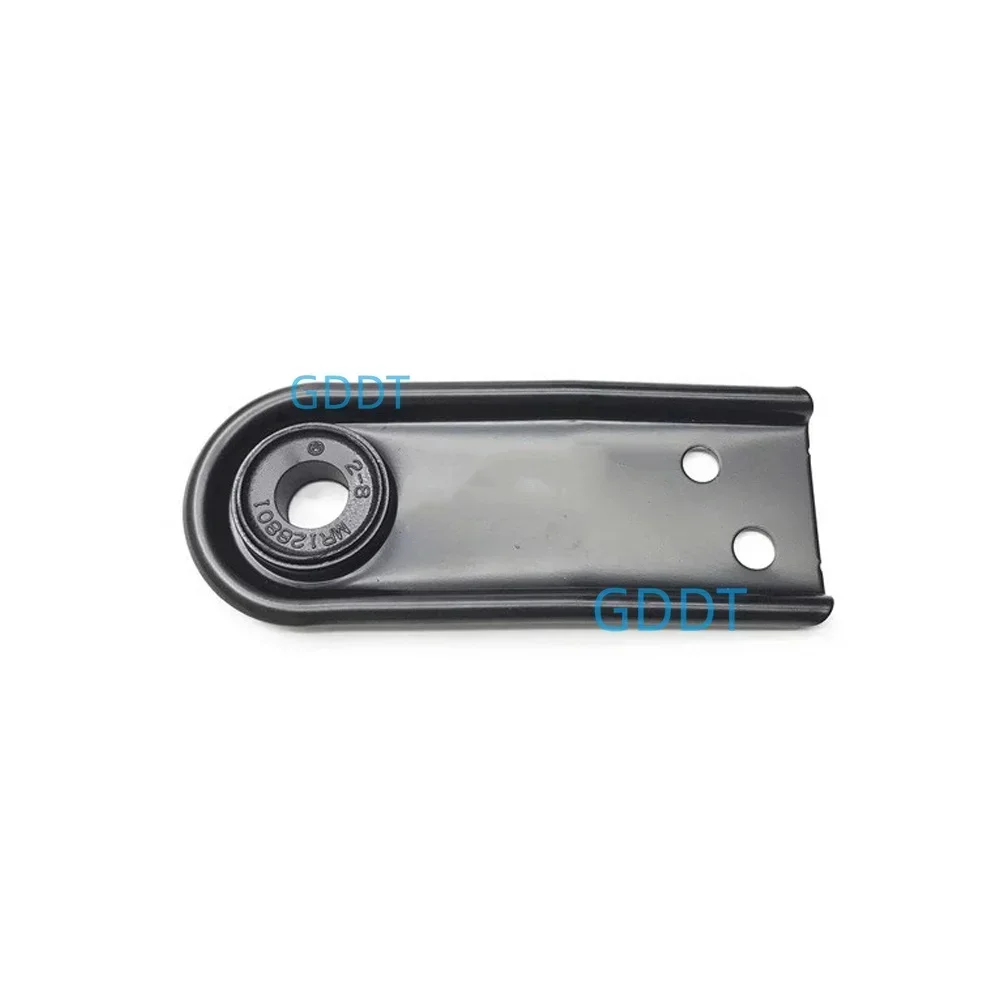 1 Piece Radiator Support Insulator for Pajero V60 V70 Radiator Upper Bracket for Montero V80 V90 Bracket for Shogun 1351A014