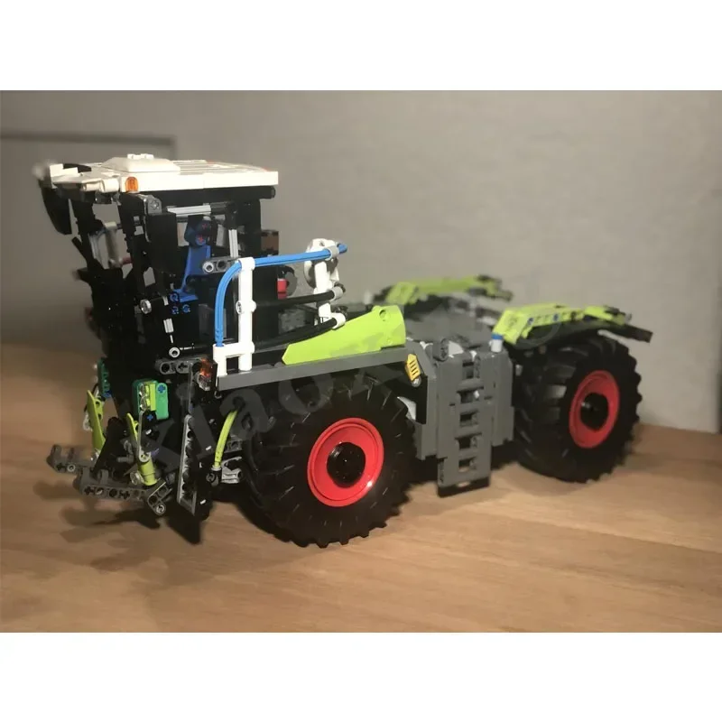 Blocos de construção do trator do veículo agrícola para adultos e crianças, modelo do brinquedo da partícula da montagem, presente DIY, MOC47448, 2005Pcs, novo