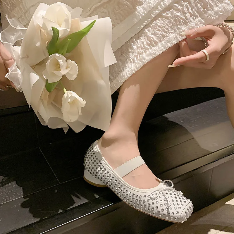 MKKBathroom-Chaussures de ballet en cristal pour femmes, chaussures plates modernes, poignées à tête carrée, ruban amovible, mode U, haute qualité, nouveau