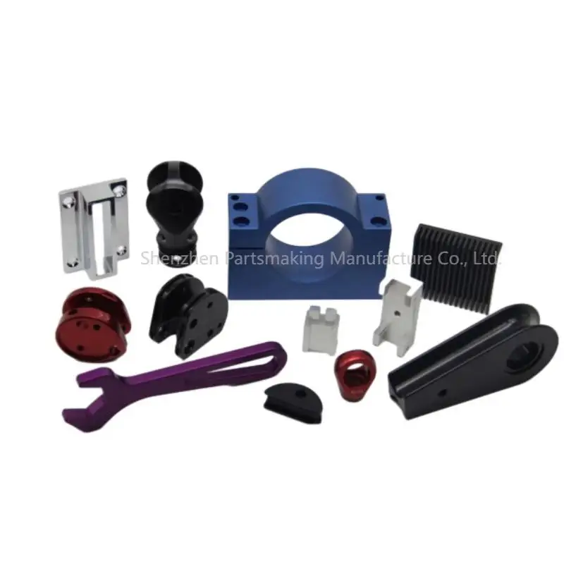 Ingranaggi e pulegge personalizzati in alluminio anodizzato