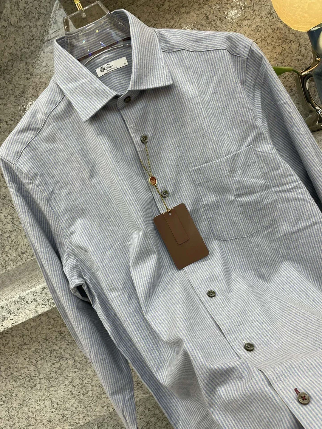 BLLIYOSS Camicia da uomo 24FW Nuovo colore solido Business Casual di alta qualità a righe a maniche corte Old Money Semplicità Tessuto avanzato