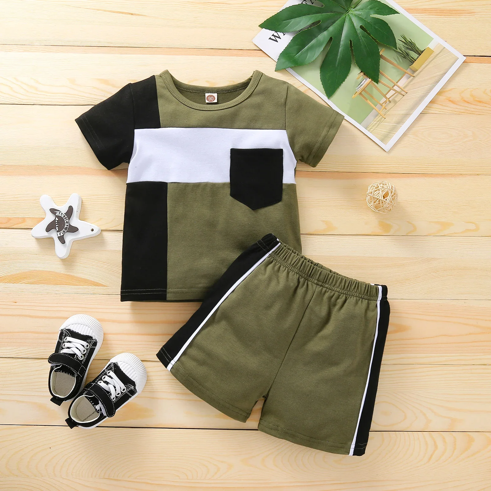 PatPat 2pcs Toddler Boy Casual Colorblock Pocket Design Tee & Shorts Set Soft and Comfortable Perfect for Outings